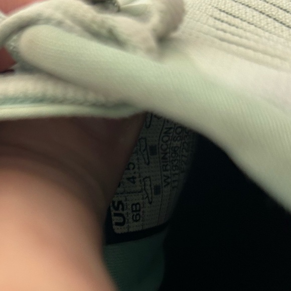 Hoka One One Rincon 3 Women's Running Shoes US 6 B - Picture 8 of 9